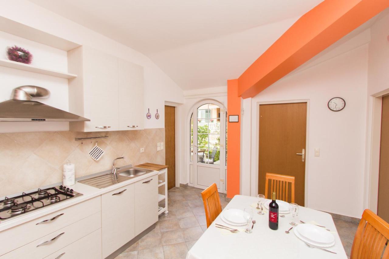 Apartments Lupus Водице Екстериор снимка