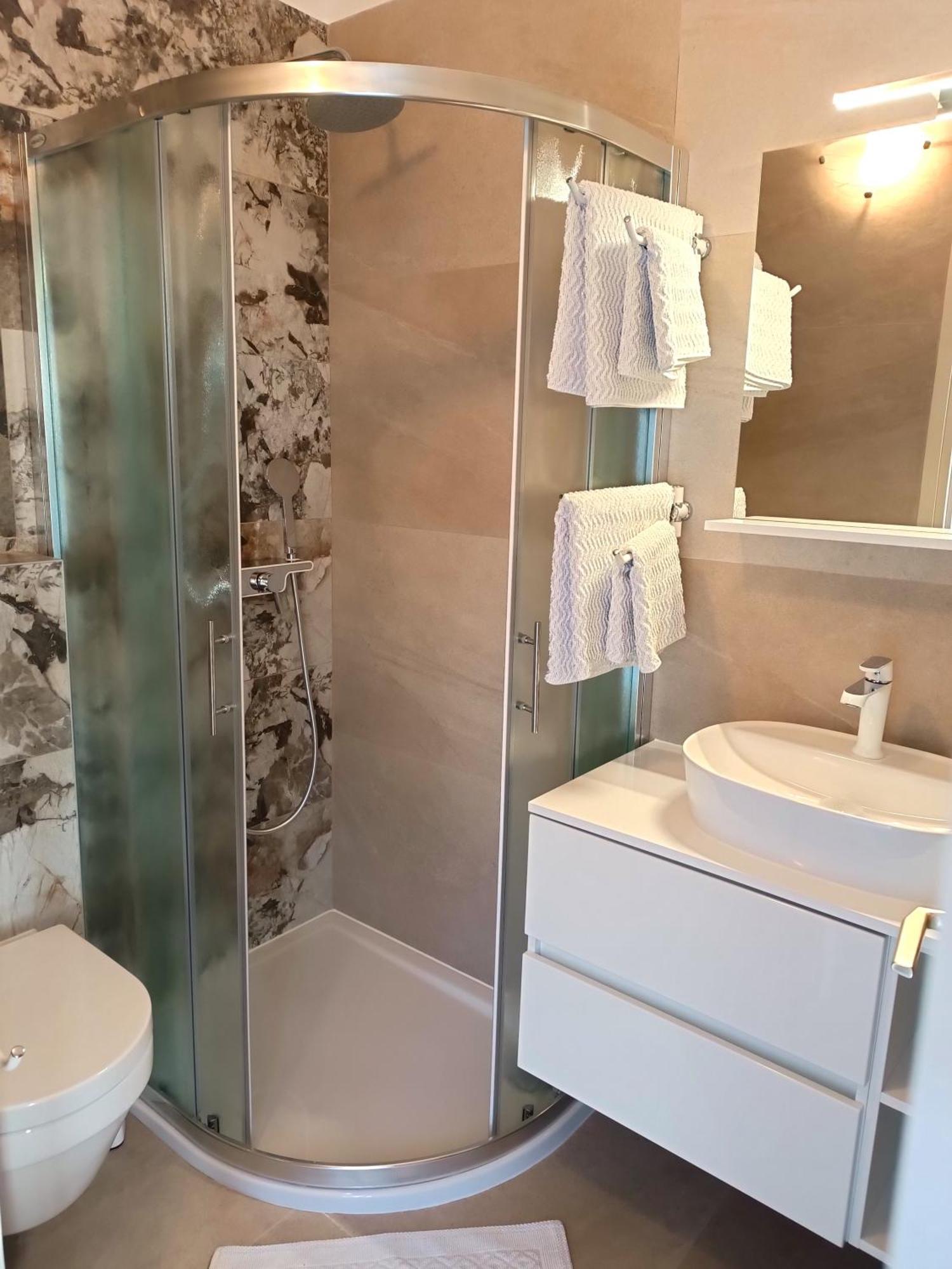 Apartments Lupus Водице Екстериор снимка